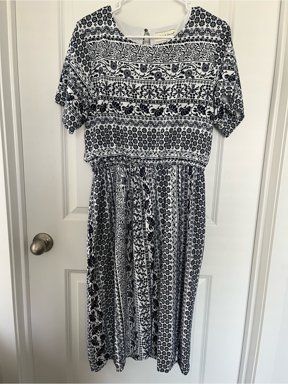 Navy & White Printed Short-Sleeve Midi Dress by